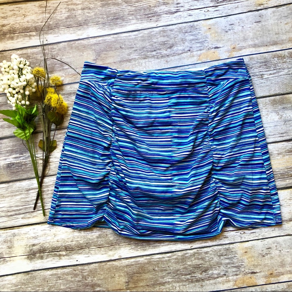 SOYBU Blue, Teal & White Striped Skort - Large